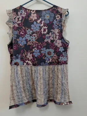 Mystree Navy Multi Floral Peplum Tassel Tie V-Neck Flutter Sleeve Top NWT L thumbnail 5