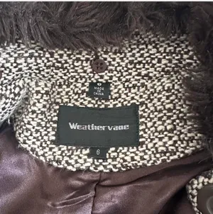 Women brown wool peacoat with faux fur collar size 6 thumbnail 5