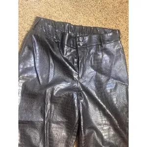 Chicos Faux Leather Croc Embossed Wide Leg Pants Black Size 3 16 XL edgy rocker thumbnail 3