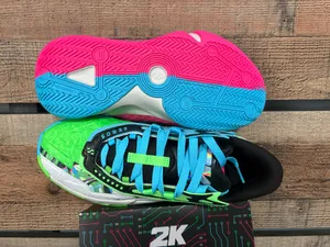 Pumas mismatched sneakers Multiple Size 6.5 thumbnail 4