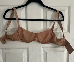 SKIMS Unlined Balconette Bra thumbnail 1