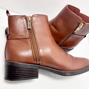 Tommy Hilfiger‎ Womens Imiera Faux Leather Ankle Booties Brown Size 7.5 thumbnail 4