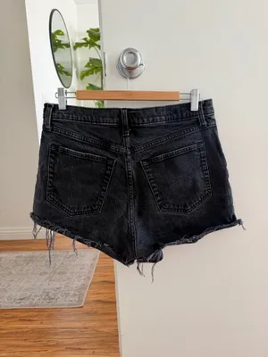 abercrombie & fitch the 90s relaxed jean high rise black denim shorts size 31 thumbnail 3