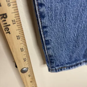 Levis Wedgie Jeans Womens 28 Blue High Rise Straight Leg Button Fly Denim thumbnail 8