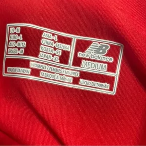 New Balance Women's Long Sleeve Running Pullover Top Size Medium Red Thumb Holes thumbnail 10