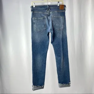 Free People Cuffed Slim‎ Boyfriend Jean in Mid Blue Size 26 thumbnail 7