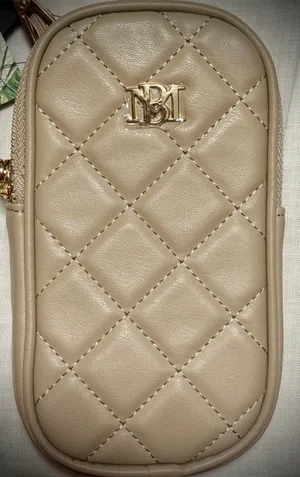 Badgley Mischka Beige Crossbody Quilted Phone Bag. BNWT thumbnail 3
