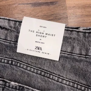 Zara The High Waist Short in Arctic Grey sz 10 NWT distressed thumbnail 3