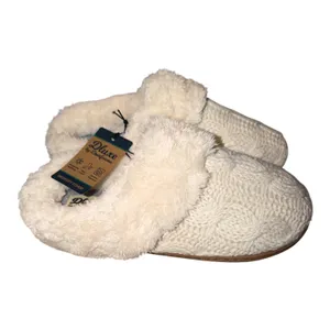 Auden Satin PJ Set (1x) & Dearfoam Slipper (Large 9/10) Bundle thumbnail 8