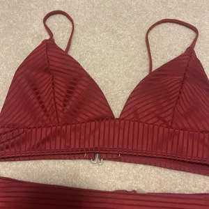 Burgundy two piece swimsuit thumbnail 3