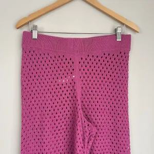 Free People Beach Sola Knit Coverup Pants Size Medium in Fuchsia Pink thumbnail 4