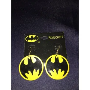 VTG DC Comic 1964 Rosecraft‎ Black Yellow Bat Symbol Batman Metal Earrings thumbnail 2