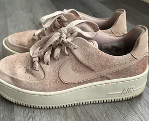 Nike Air Force 1 Women’s thumbnail 1