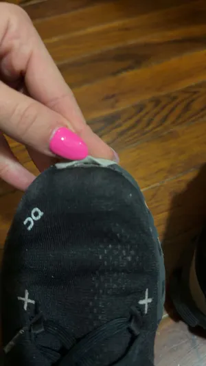 On Cloud Running Shoes thumbnail 2