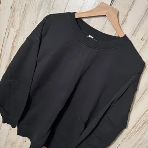 Lululemon Black Crewneck Sweatshirt Womens Size 6 thumbnail 1
