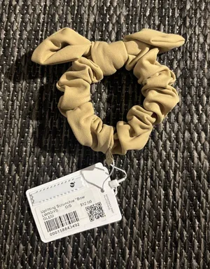 Lululemon Uplifting Scrunchie *Bow Beige NEW thumbnail 1