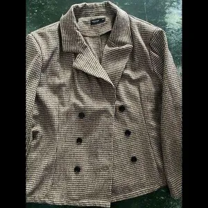 SheIn NWT blazer and short set thumbnail 3