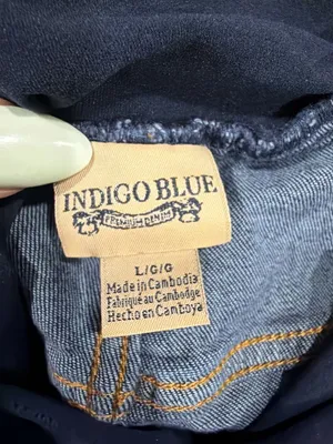 Indigo Blue Maternity Cuffed Denim Bermuda Shorts sz LG, nwt thumbnail 4