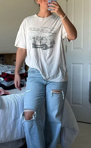 Abercrombie & Fitch Tshirt thumbnail 1