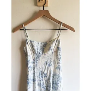 Reformation Light Blue Floral Midi Dress Size 0 thumbnail 5