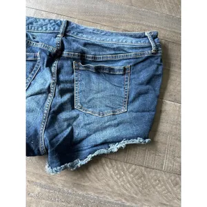 Torrid women's Blue Distressed 3" Jean Shorts Size 18‎ thumbnail 9