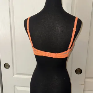 Victorias Secret Pink Lace Neon Trim Padded Demi Bra thumbnail 3