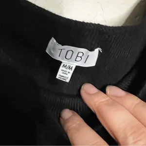 Tobi Olivia One Side Sleeve‎ Black Off Shoulder Ribbed Sweater Mini Dress thumbnail 7