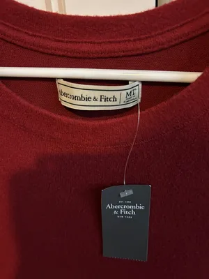 Abercrombie & Fitch thumbnail 3