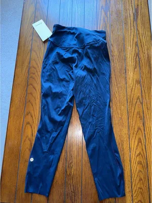 Lululemon Base Pace High Rise 23” True Navy Size 6 NWT thumbnail 3