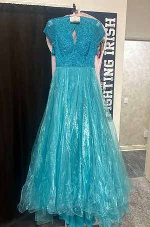 Sherri Hill Prom Dress thumbnail 1