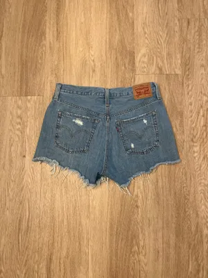 levi’s jean shorts thumbnail 2