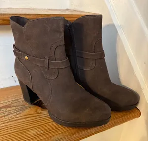 Soul naturalizer Women's Brown Suede Ankle Boots - Classic Block Heel size 7 thumbnail 1