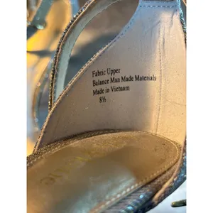 Kelly & Katie Silver Glitter Ankle Strap Heeled Sandals Mid Stiletto Size 8.5 thumbnail 2