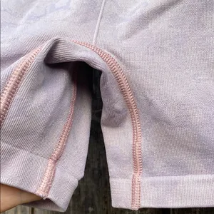 Woman’s Small Gymshark Lavender Bike Shorts with Seamless Waistband Outdoors thumbnail 5