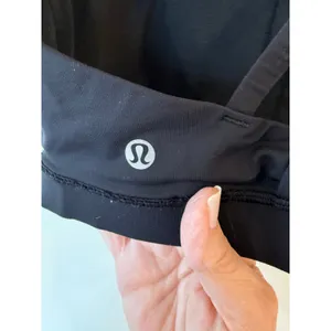 Lululemon Energy Sport Bra Womens 8 B-D Cups Black Breathable Yoga & Training thumbnail 4