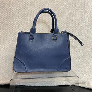 London Fog Navy Leather Handle Bag 3 Compartments‎ thumbnail 4
