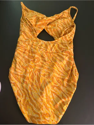 Aerie Yellow Orange One-Piece Swim Suit with Cutout Womens Medium thumbnail 4