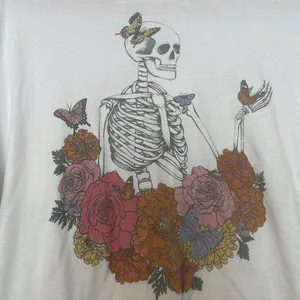 American Eagle skeleton oversized t shirt thumbnail 2