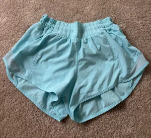 Lululemon Hotty Hot Low-Rise 2.5" Shorts thumbnail 1