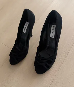 Steve Madden Black Suede Peep Toe Strappy Heels thumbnail 1