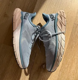 Hoka Arahi 5 Running Shoes in Blue Fog/Provincial Blue with Pink Details Size 9B thumbnail 1