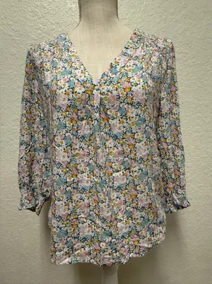 CYNTHIA ROWLEY Floral V-Neck Blouse - Multicolor P2P: 19" thumbnail 1