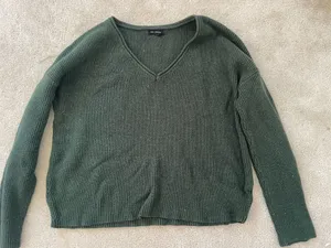 Green Sweater thumbnail 1