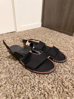 Boutique sandals thumbnail 3