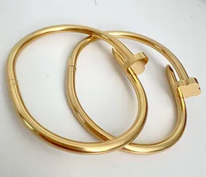 18K Gold Plated Nail Clover Bangle Bracelet Stainless Steel womens Jewelry NWT thumbnail 9
