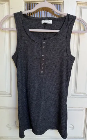 Zenana Women's Charcoal Gray Ribbed Henley Tank Top Snap Button Size Small thumbnail 1