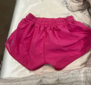 Lululemon Hotty Hot Short 2.5” Sonic Pink thumbnail 2