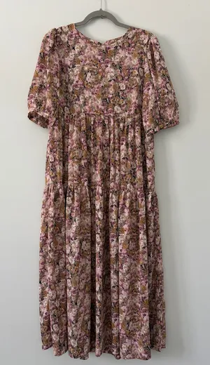 En Saison Jocelyn Pink Purple Floral Tiered Romantic Open Back Maxi Dress M thumbnail 1