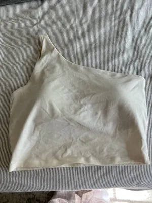 Old Navy Off-The-Shoulder Top thumbnail 1