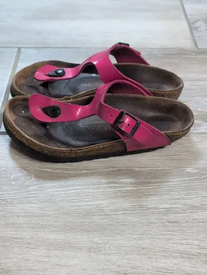 Birkenstock Patent Pink Gizeh Sandals | Women's 38 Birkenstock Gizeh Sandals thumbnail 4